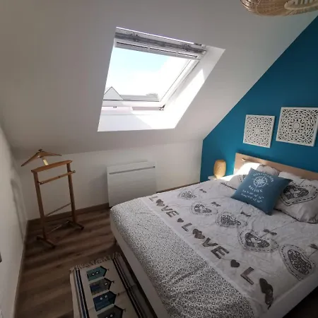Duplex Cosy: Bayeux Getaway with Terrace Apartment Sommervieu Exterior photo