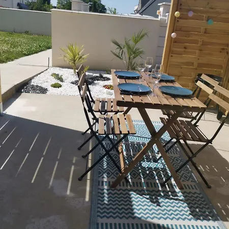 Duplex Cosy: Bayeux Getaway with Terrace Apartment Sommervieu Exterior photo