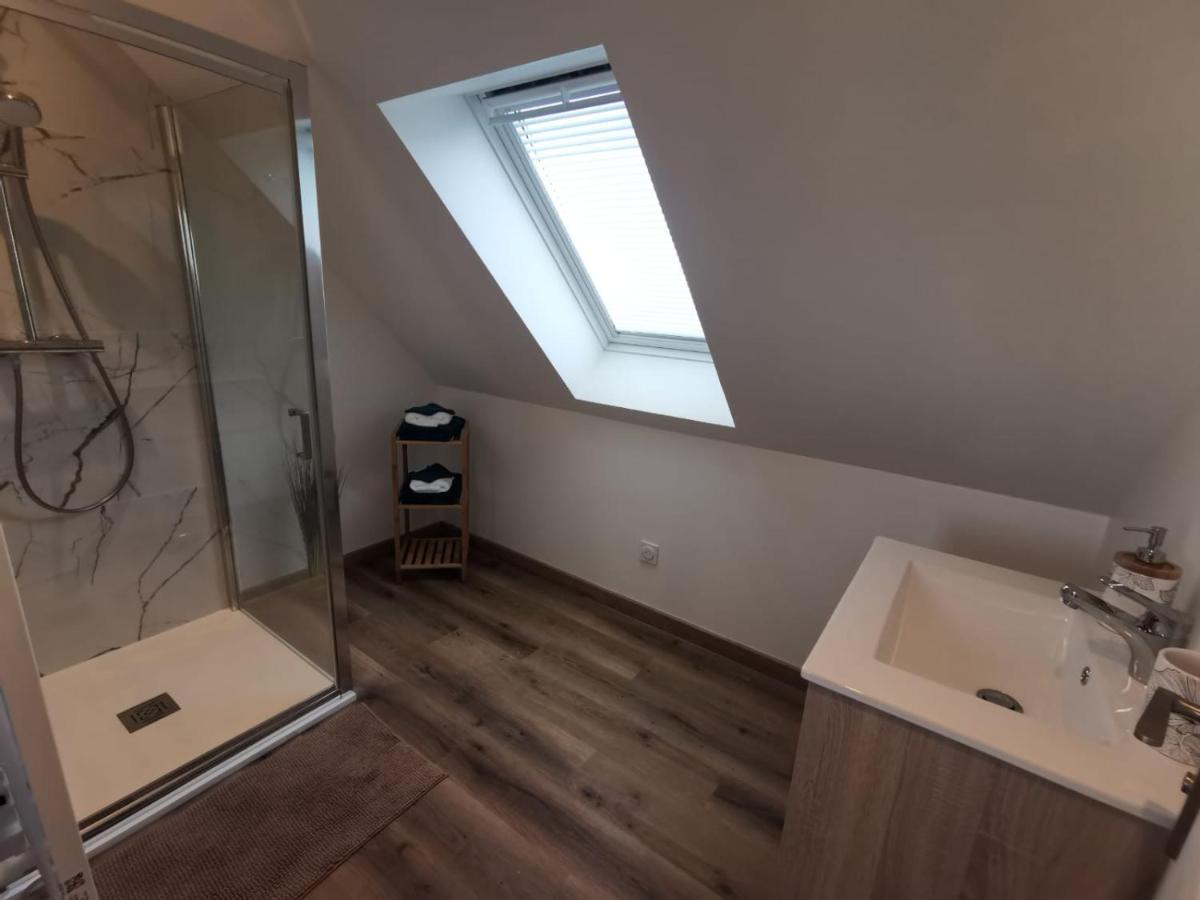 Les Pommiers Duplex Cosy Confort Dans Maison Neuve Avec Terrasse Entree Independante 5 Mn De Bayeux Et 10 Mn Du Debarquement Apartment